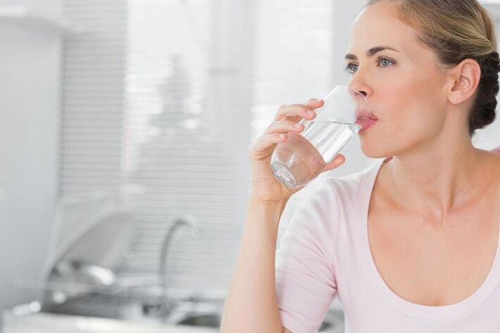 نوشیدن آب با رژیم کتوژنیک